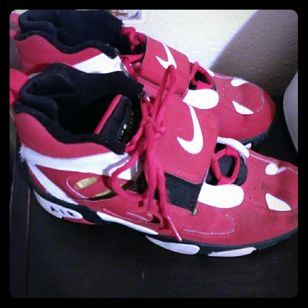 Diamond turf